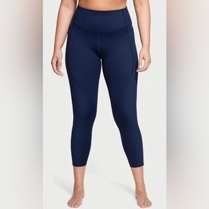 VICTORIA'S SECRET
Sweat On Point